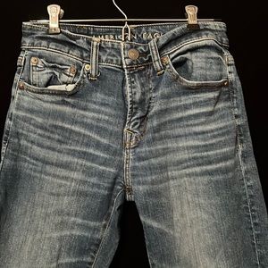 American Eagle cozy Airflex + jeans 26 X 28